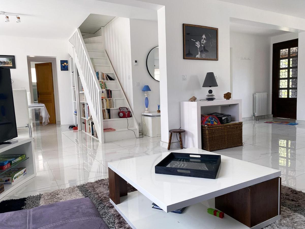 Magnifique Villa Avec Piscine วิลนูฟ เลส์ มากูโลน ภายนอก รูปภาพ