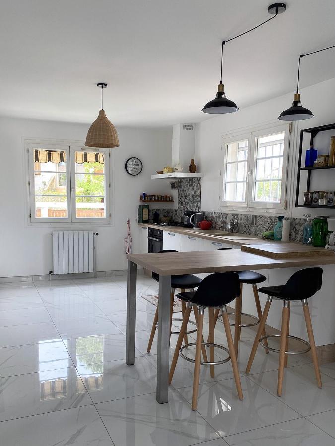 Magnifique Villa Avec Piscine วิลนูฟ เลส์ มากูโลน ภายนอก รูปภาพ